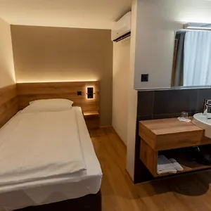 Inn Ziegelhuesi Hotel, Bei Bern Stettlen